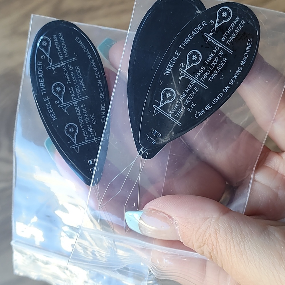 Needle Threaders NEW